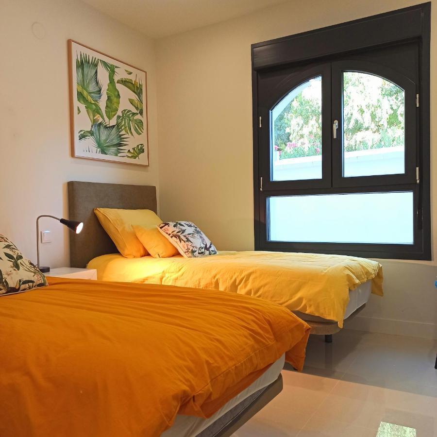 La Paloma Beach Apartment With Pool By Casa Del Sol Hr Manilva Zewnętrze zdjęcie